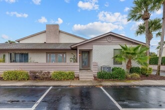 Building Photo - 3162 Plaza Terrace Dr