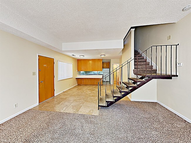 Building Photo - 5994 Lake Crest Way