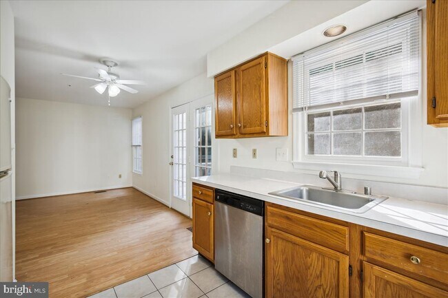 Building Photo - 8612 Fountain Valley Dr