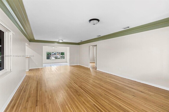 Foto del edificio - 1221 NW 34th Ave