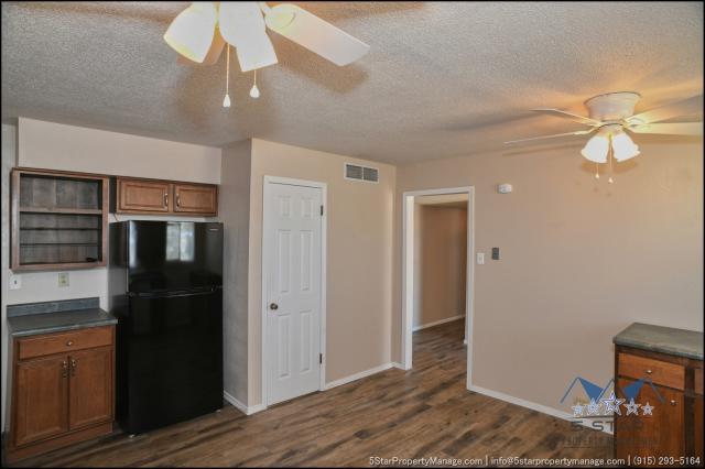 Building Photo - 3 bedroom in El Paso TX 79924