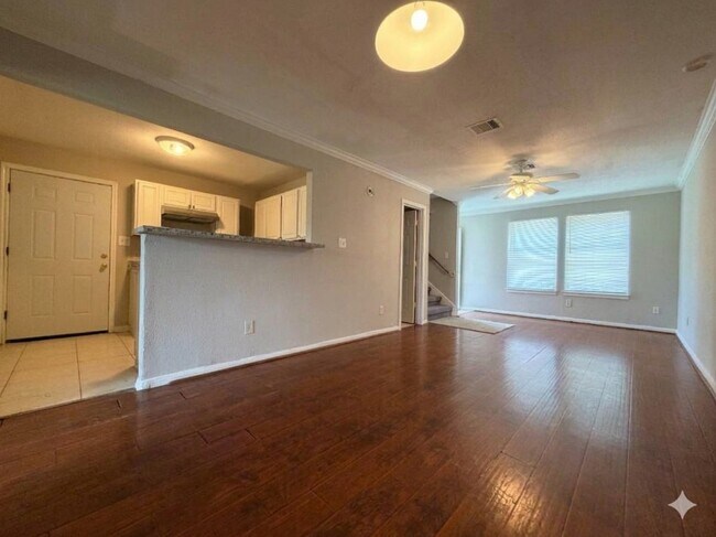 Building Photo - 5408 Groveton St