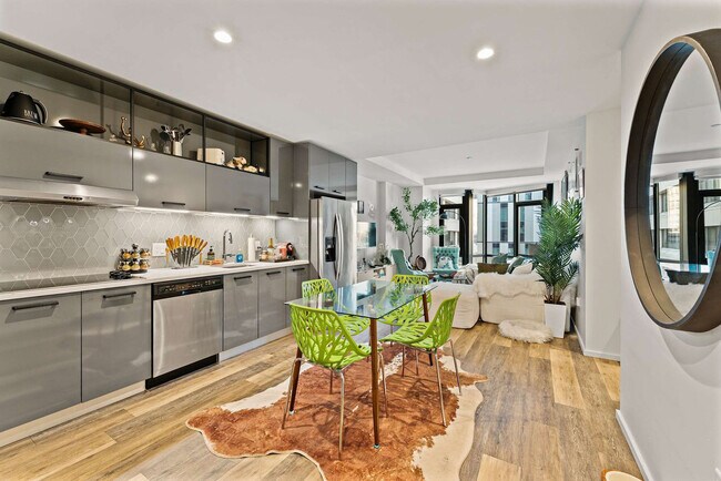 Foto del edificio - 300 Harrison Ave