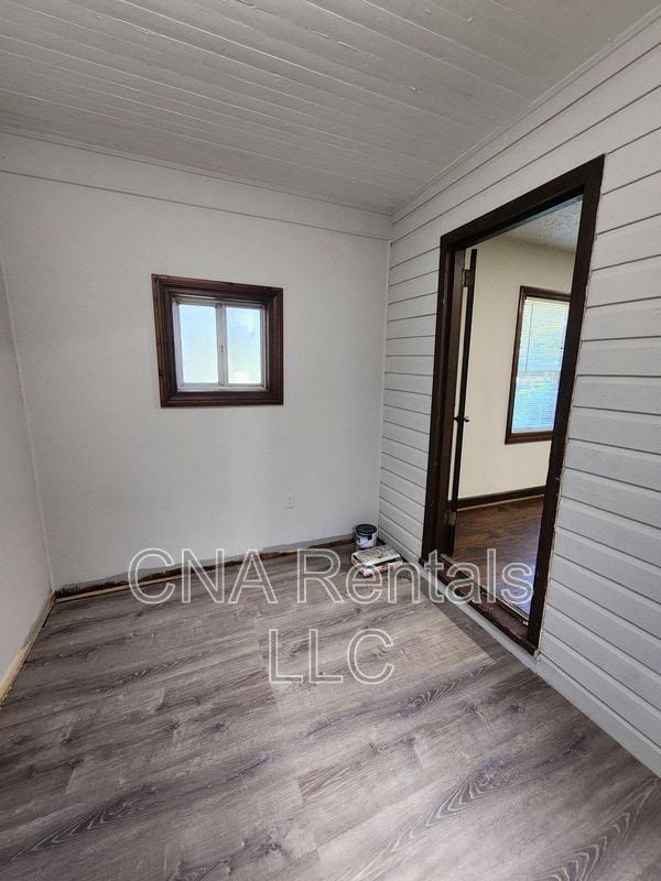 Foto del edificio - 104 E Acres Dr SE