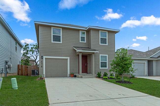 Foto del edificio - 4 bd/2 ba available NOW!! Wiseman/Talley F...