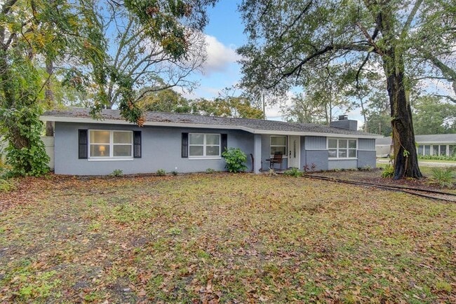 Building Photo - 403 Palm Springs Dr