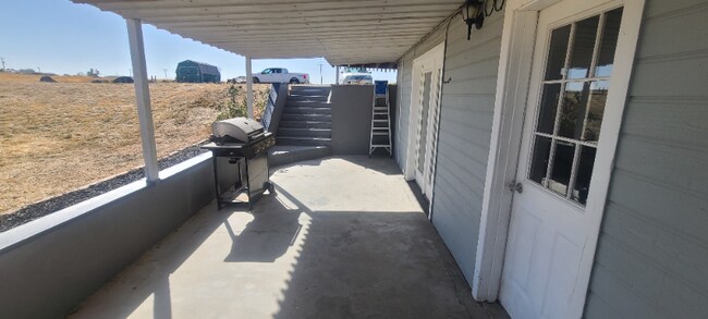 Foto del edificio - 3250 N 2300 E Rd