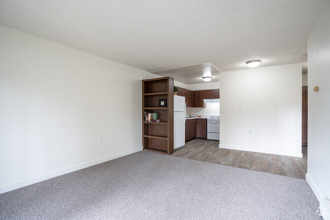 1BR, 1BA - 577SF - Living Room - Victoria Gardens