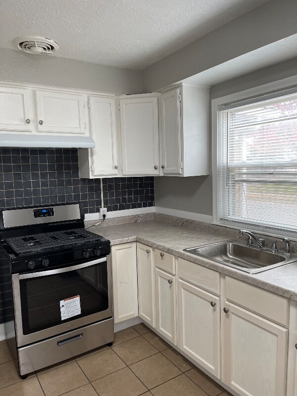 Foto del edificio - 3701 N Aldrich Ave