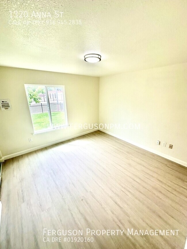 Foto del edificio - 1320 Anna St