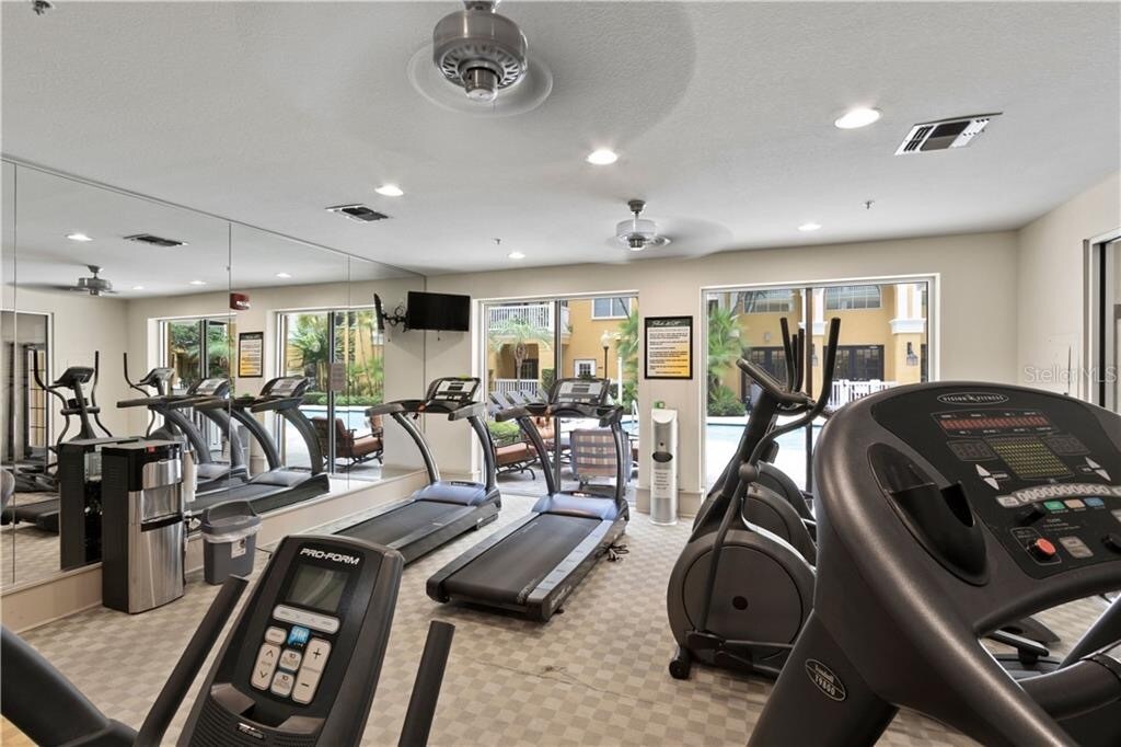 Foto principal - 860 N Orange Ave