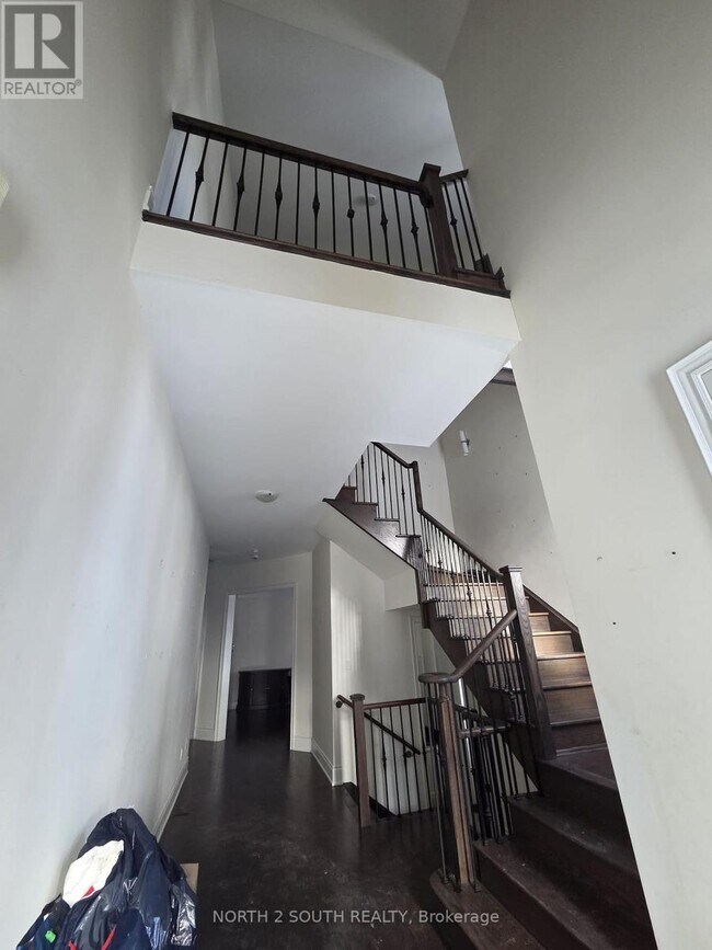 Building Photo - 34 Straw Cutter Gate