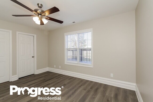 Building Photo - 524 Pleasant Ave