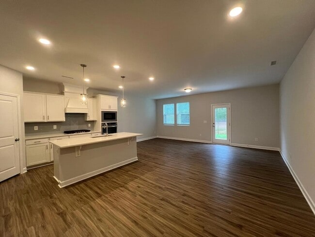 Building Photo - 17 Fairwinds Dr