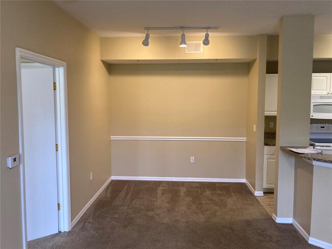 Foto del edificio - 5572 Metrowest Blvd