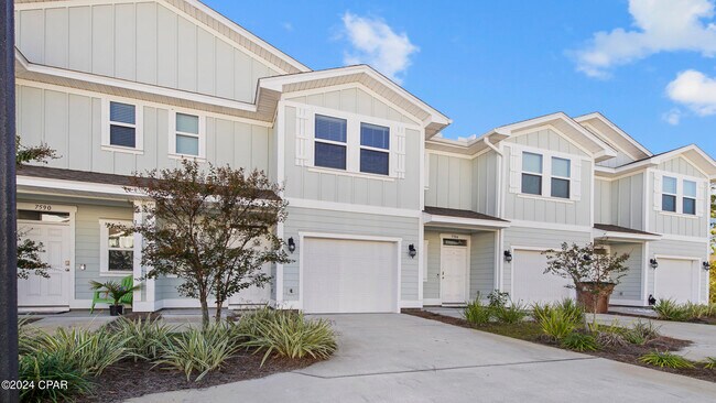 Building Photo - 7592 Shadow Lake Dr