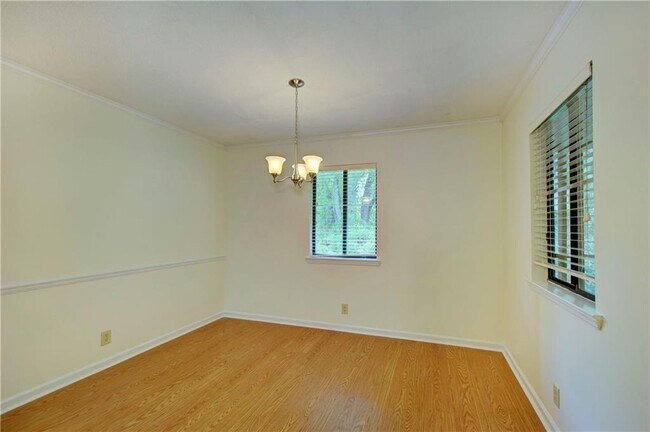 Building Photo - 234 Walmar Grove