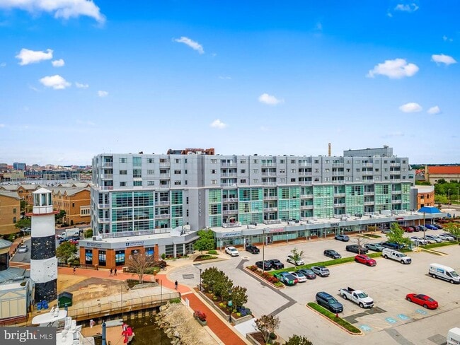 Building Photo - 2772 Lighthouse Point E