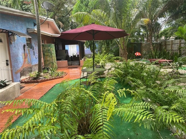 Building Photo - 1760 NE 144th St