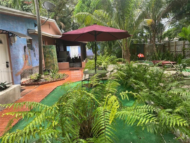 Foto del edificio - 1760 NE 144th St