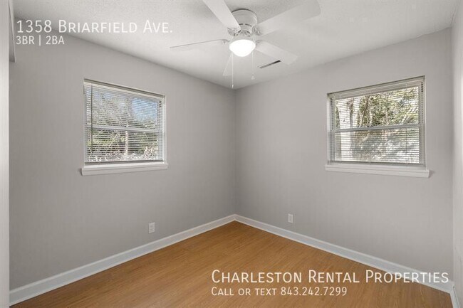 Foto del edificio - 1358 Briarfield Ave