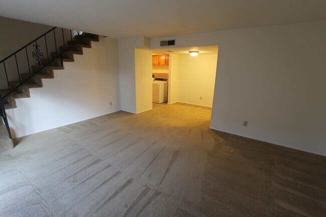 Foto del edificio - 8448 Spain Rd NE