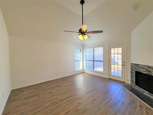 Foto del edificio - 576 Kirkland Dr