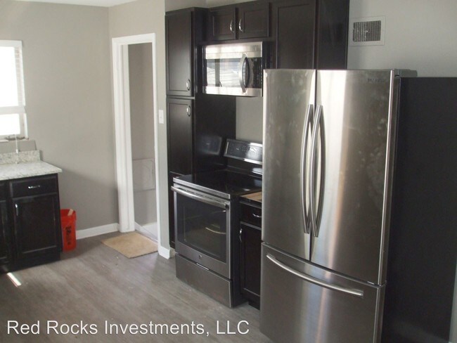 Building Photo - 2 br, 2 bath House - 2429 S York St