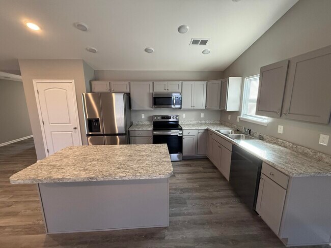 Foto del edificio - 177 Landry Ln