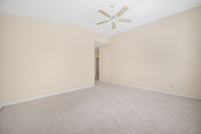 Building Photo - Highly Desirable Executive Home: 4 Bedroom...