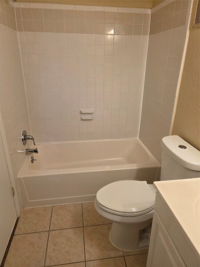 Foto del edificio - 13033 Wirevine Ln