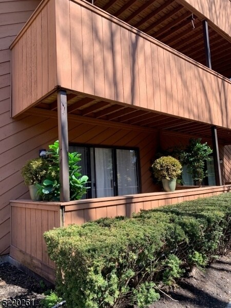 Building Photo - 971 Bloomfield Ave