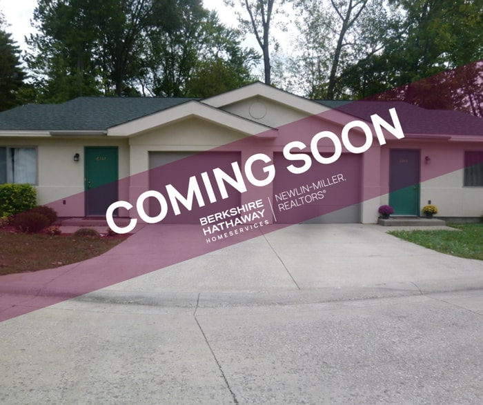 Primary Photo - 2 Bedroom Garden Home - Allendale Boulevard - Pets Welcome*