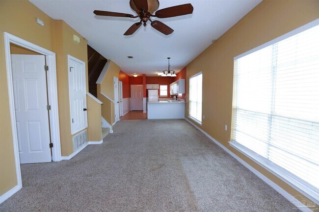 Foto del edificio - 4006 Glenway Dr