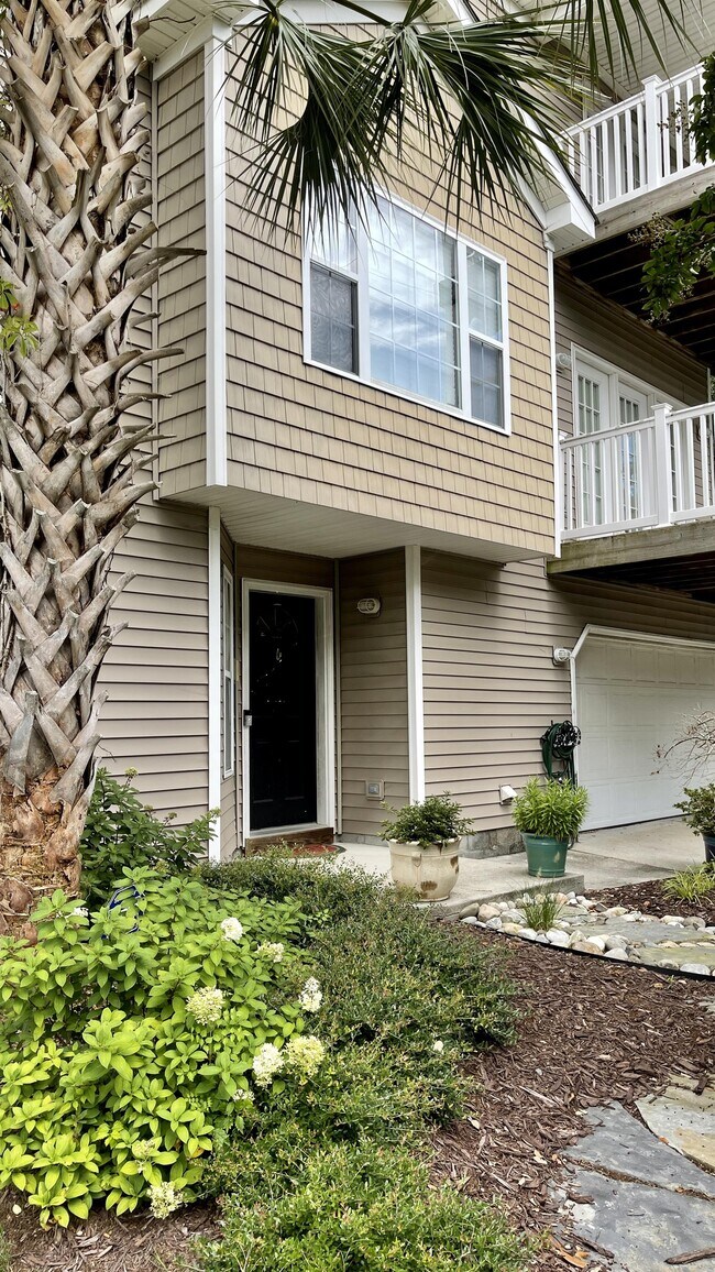 Building Photo - 3708 Chesterfield Ave