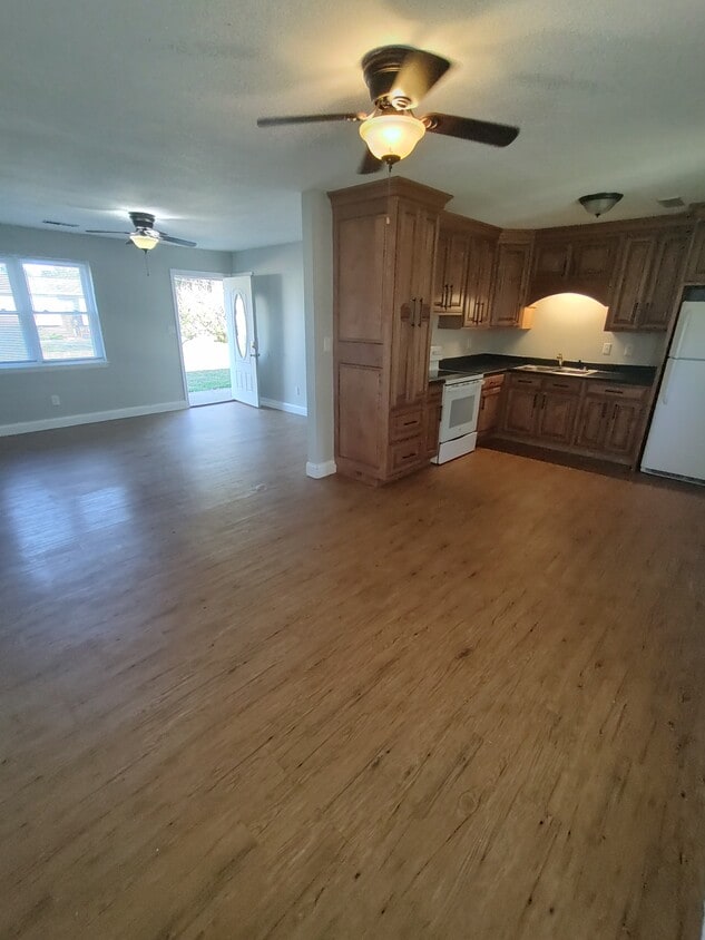 Building Photo - Ruby Johnson Drive