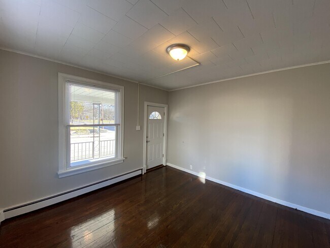 Building Photo - 295 2nd St