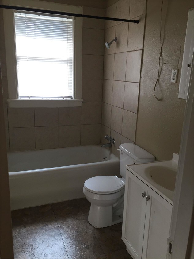 Primary Photo - 1109 Harrison St