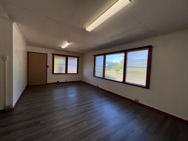 Foto del edificio - Charming 3-Bedroom Home with Bonus Room – ...