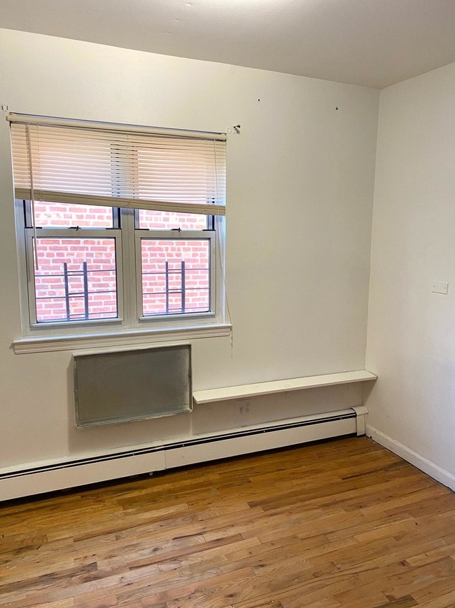 Building Photo - 25-29 30th Drive