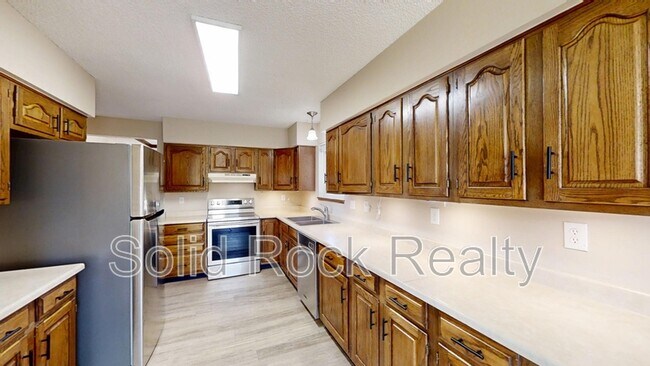 Foto del edificio - 18825 Spring Valley Rd