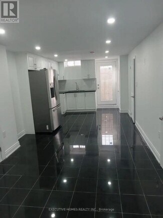 Building Photo - 146 Sandyshores Dr