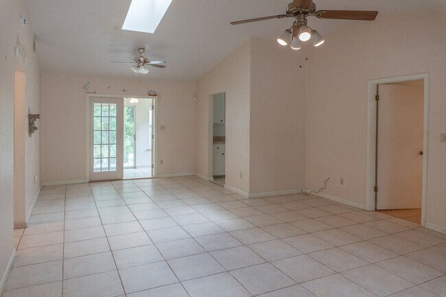 Building Photo - 4204 Carnwath Rd