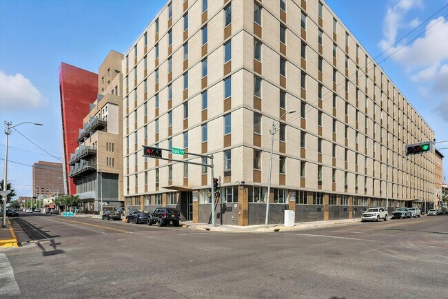 Foto del edificio - 517 Gold Ave SW