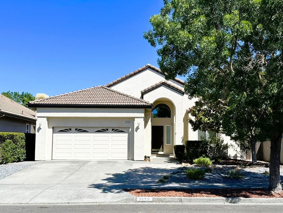 Primary Photo - 2172 Dolen Pl