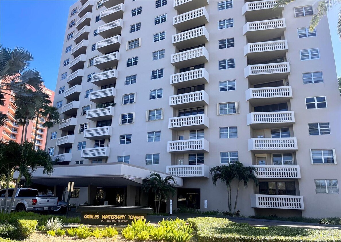 90 Edgewater Dr Unit 212, Miami, FL 33133 Condo for Rent in Miami, FL