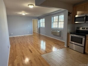 Building Photo - 1605 Taylor Ave