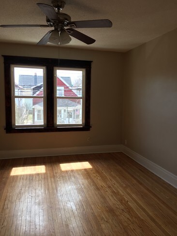 Foto del edificio - 304 Roesch Ave