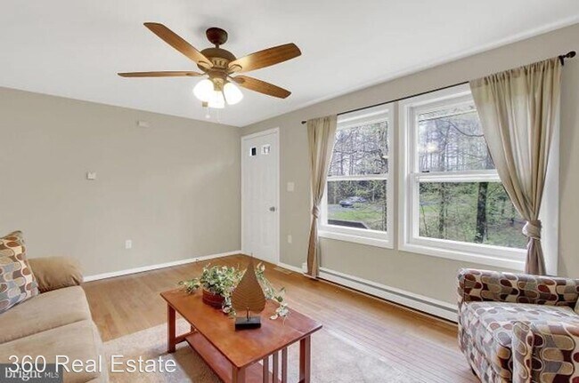Foto del edificio - 3 br, 1 bath House - 201 Plantation Road