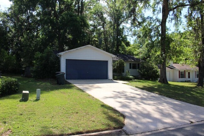 Building Photo - 1429 Deer Haven Ln